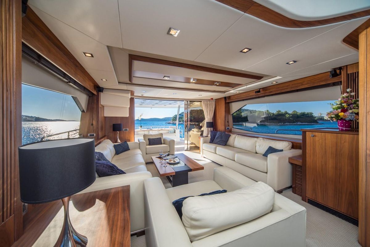 2011 Sunseeker 80 