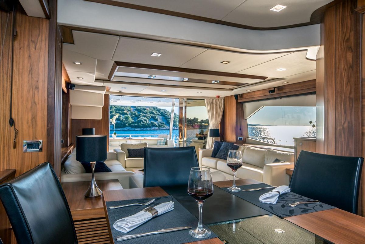 2011 Sunseeker 80 