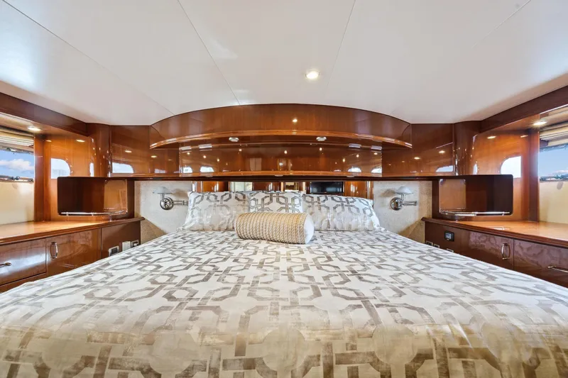 Yasmine Ann Yacht Photos Pics 