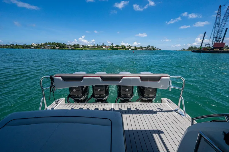  Yacht Photos Pics 2019 Formula 430 Super Sport Crossover on water, showcasing powerful outboard engines.