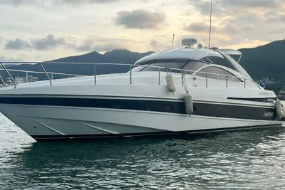 Pershing 46