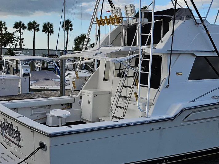 Relentless Yacht Photos Pics 