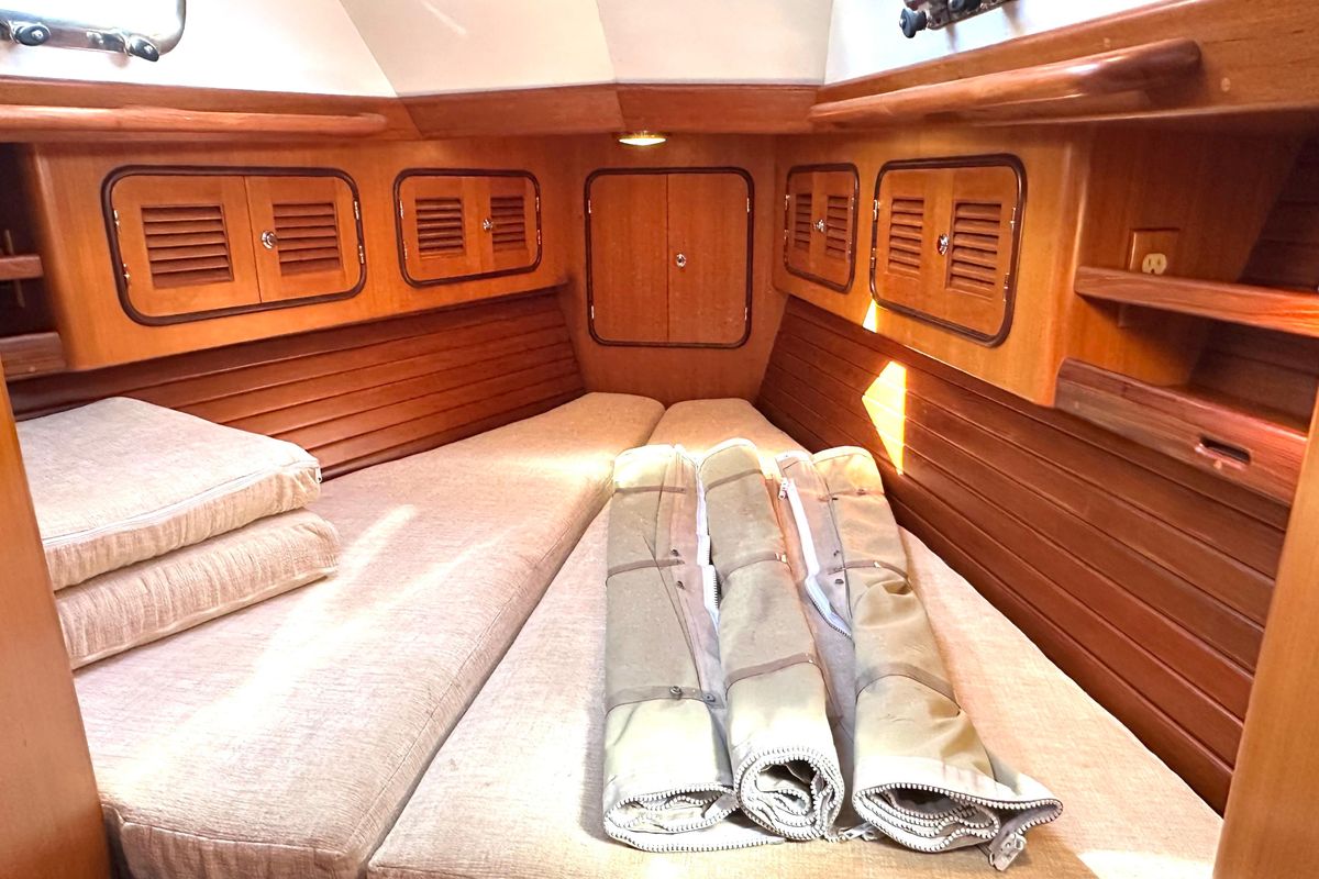 2006 Passport 47 