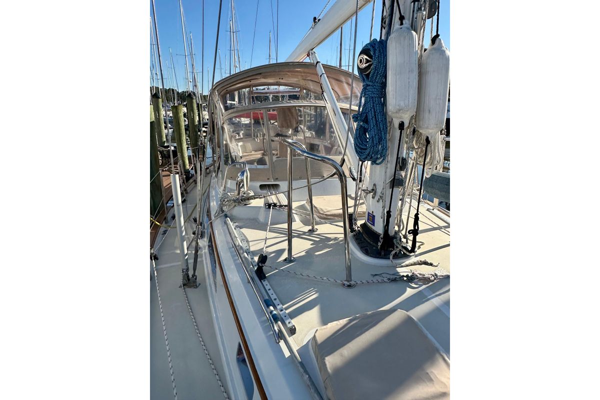 2006 Passport 47 