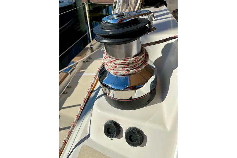 Eos Yacht Photos Pics Sailboat winch with rope on 2006 Passport 470 deck.