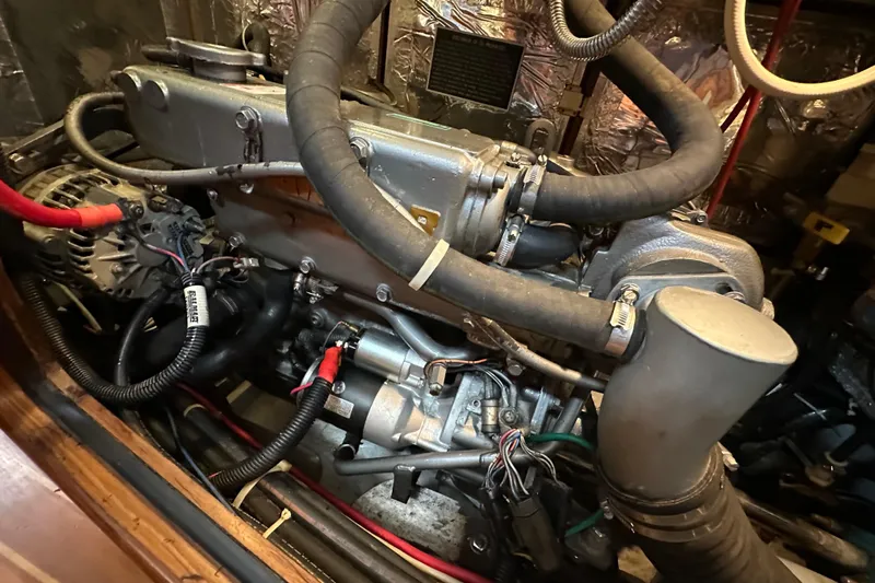 Eos Yacht Photos Pics Engine compartment of a 2006 Passport 470, showcasing detailed mechanical components.