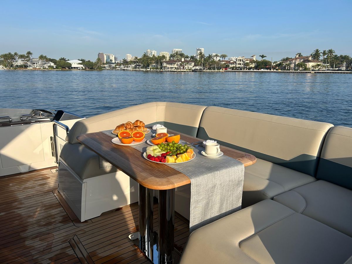2024 Fairline 68 