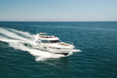 2017 Prestige 560