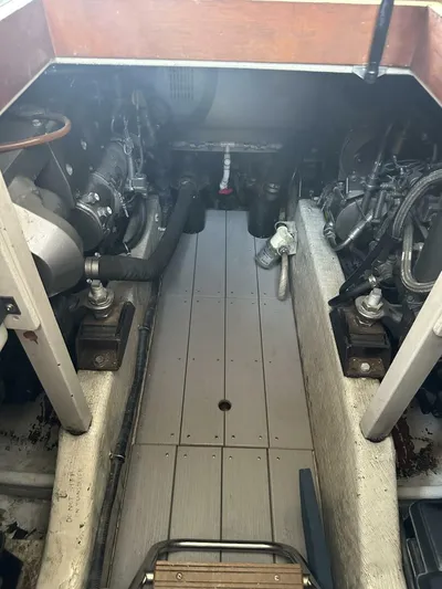 Blue Goose Yacht Photos Pics Engine compartment of 2003 Sabre 36 Fly Bridge Sedan boat.