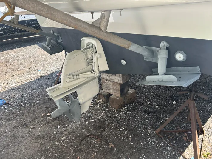  Yacht Photos Pics 2017 Bavaria S36 Coupe boat stern with propeller and rudder system.