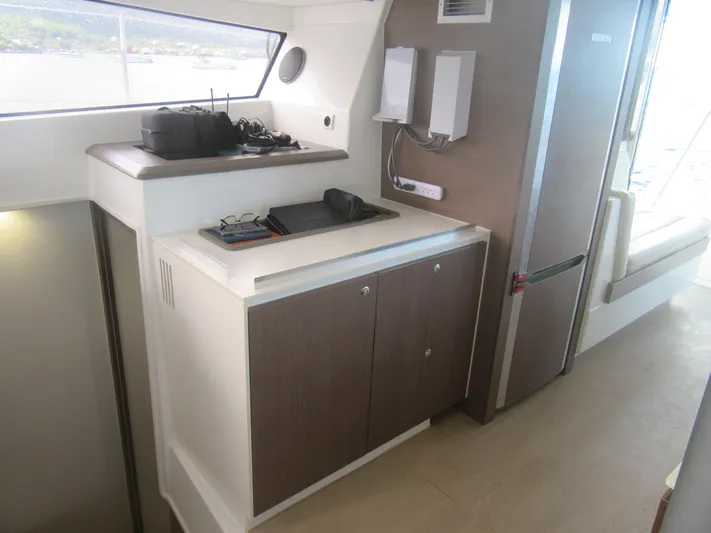 Lady Ana Yacht Photos Pics 