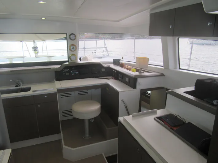 Lady Ana Yacht Photos Pics 