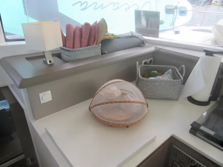 Lady Ana Yacht Photos Pics 