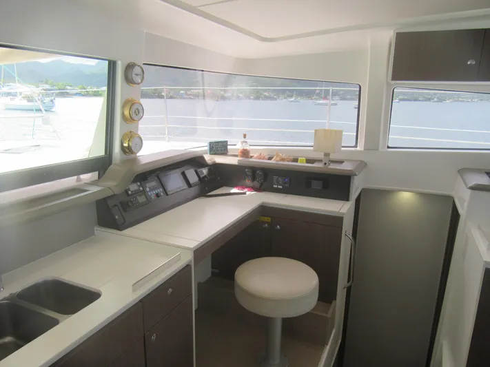 Lady Ana Yacht Photos Pics 