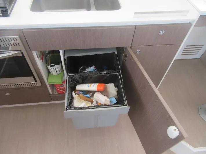 Lady Ana Yacht Photos Pics 