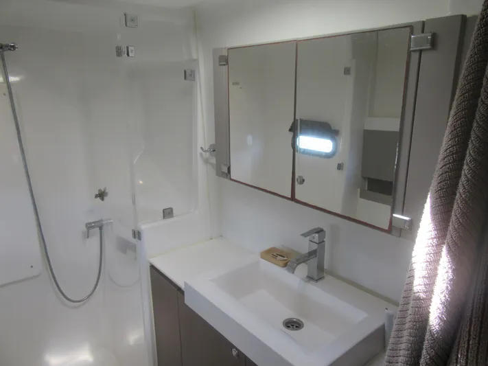 Lady Ana Yacht Photos Pics 