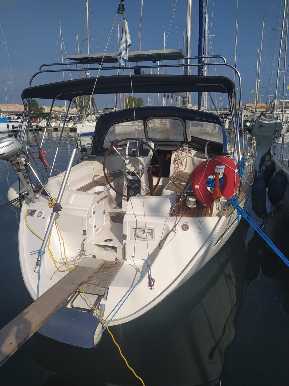 bavaria 42 motor yacht