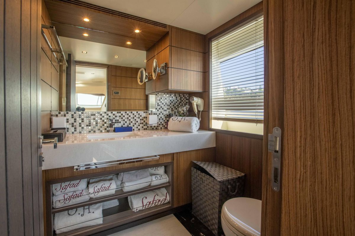 2015 Benetti 121 