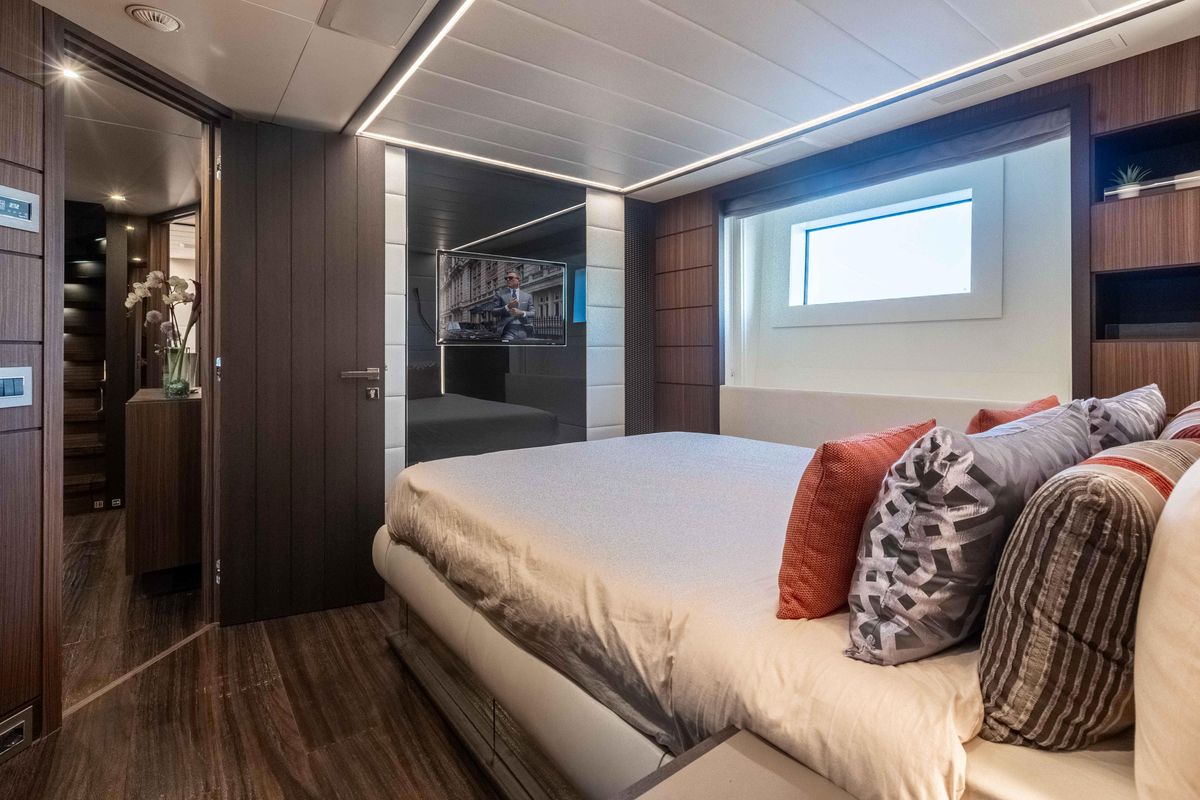 2015 Benetti 121 