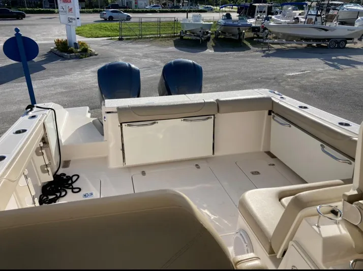 Bella Vista Yacht Photos Pics Pursuit 32 Bella Vista-Transom