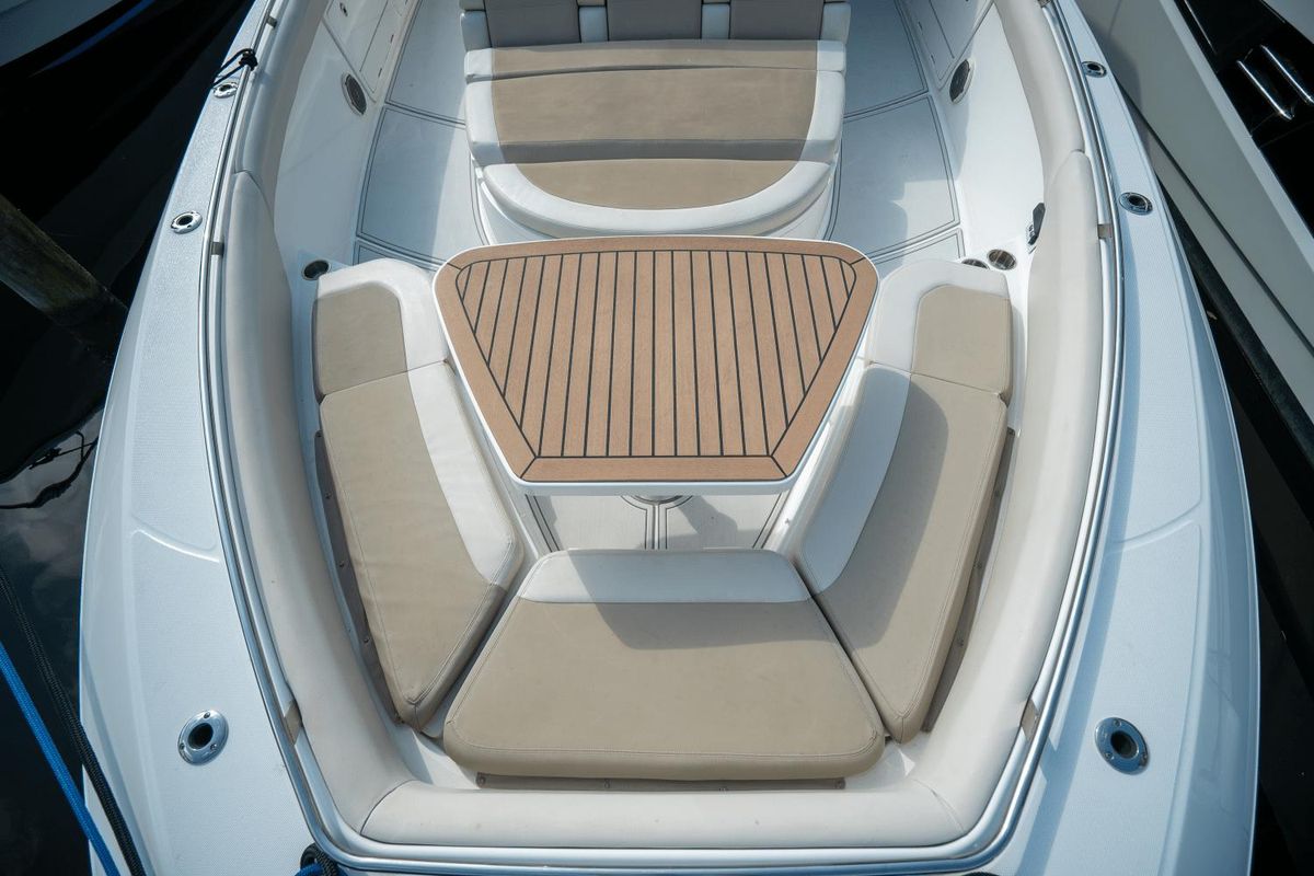 2018 Boston Whaler 42 