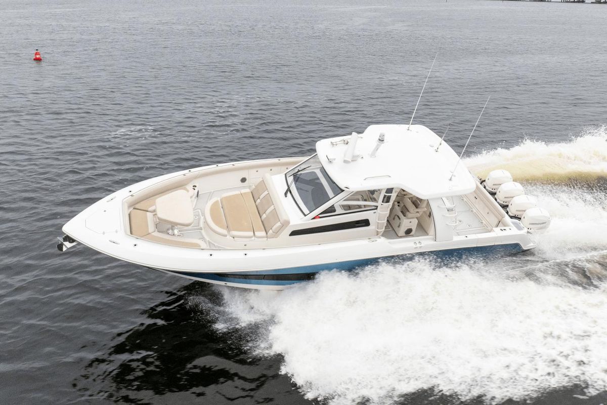 2018 Boston Whaler 42 