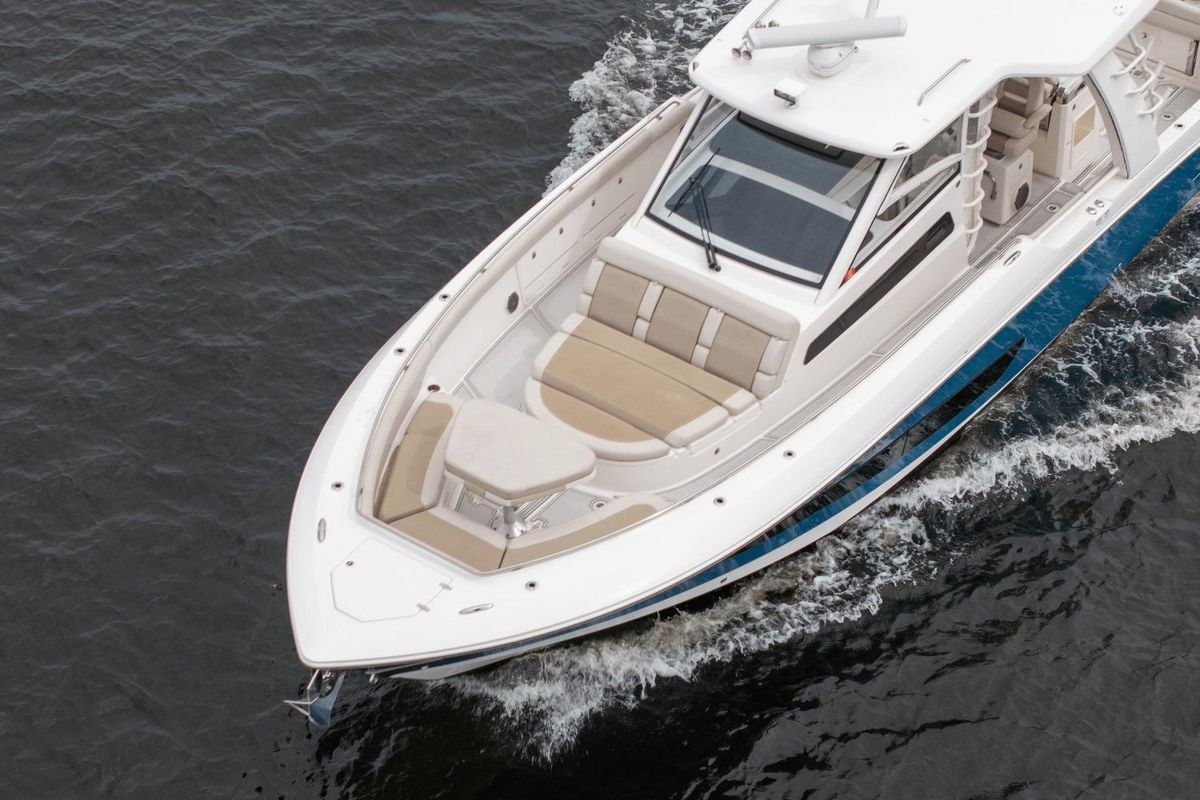 2018 Boston Whaler 42 