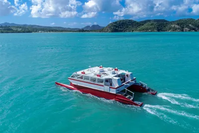 Ferry FAST FERRY WAVE PIERCER