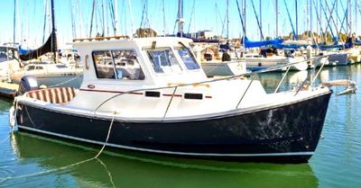 Eastern 248 Islander