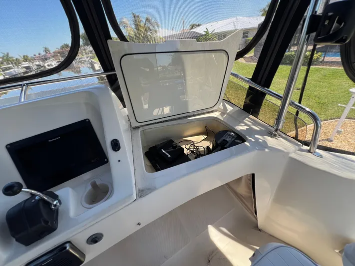 Nauti Dog Yacht Photos Pics 