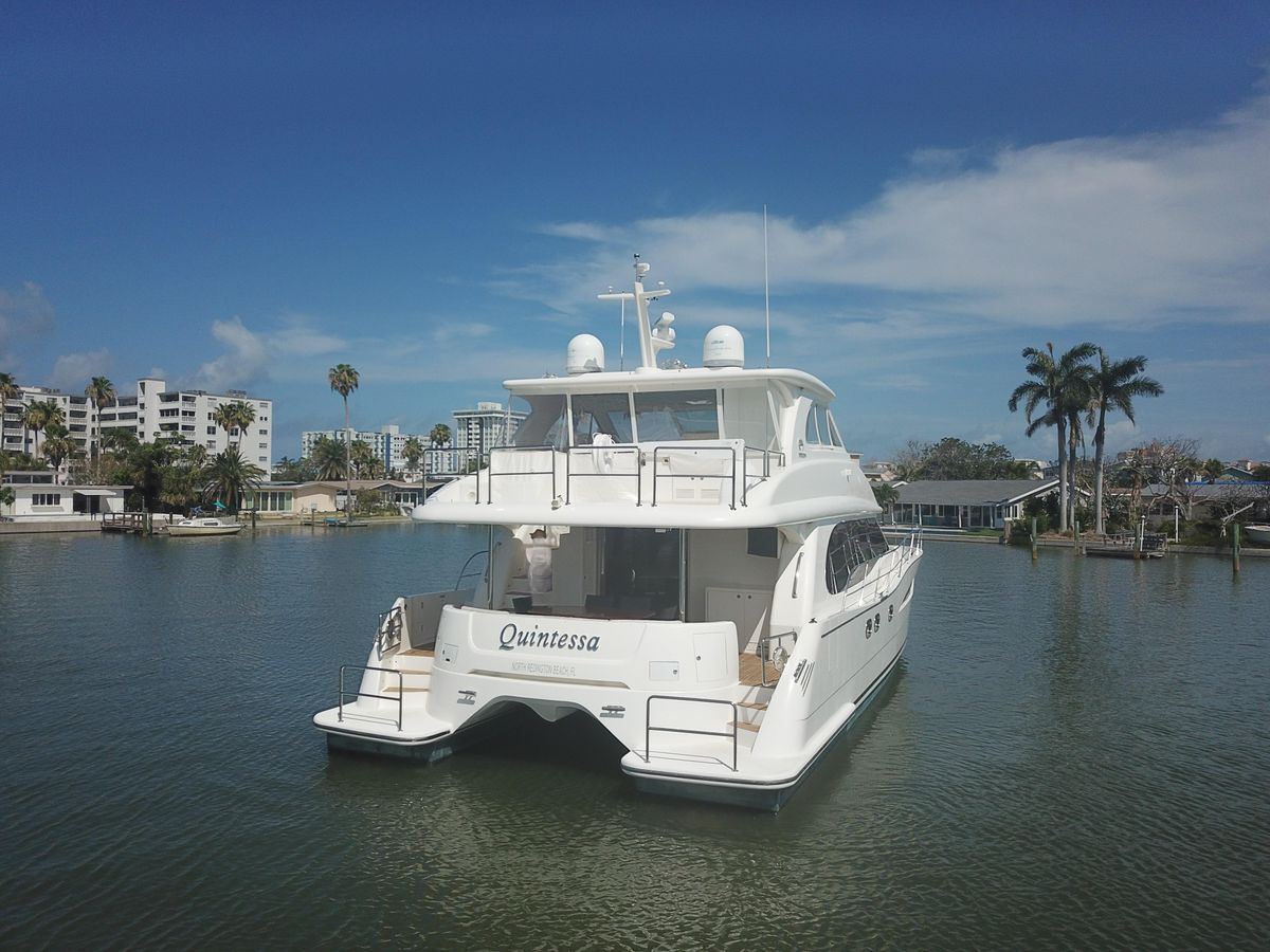 2014 Horizon 52 