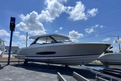 Regal LX43