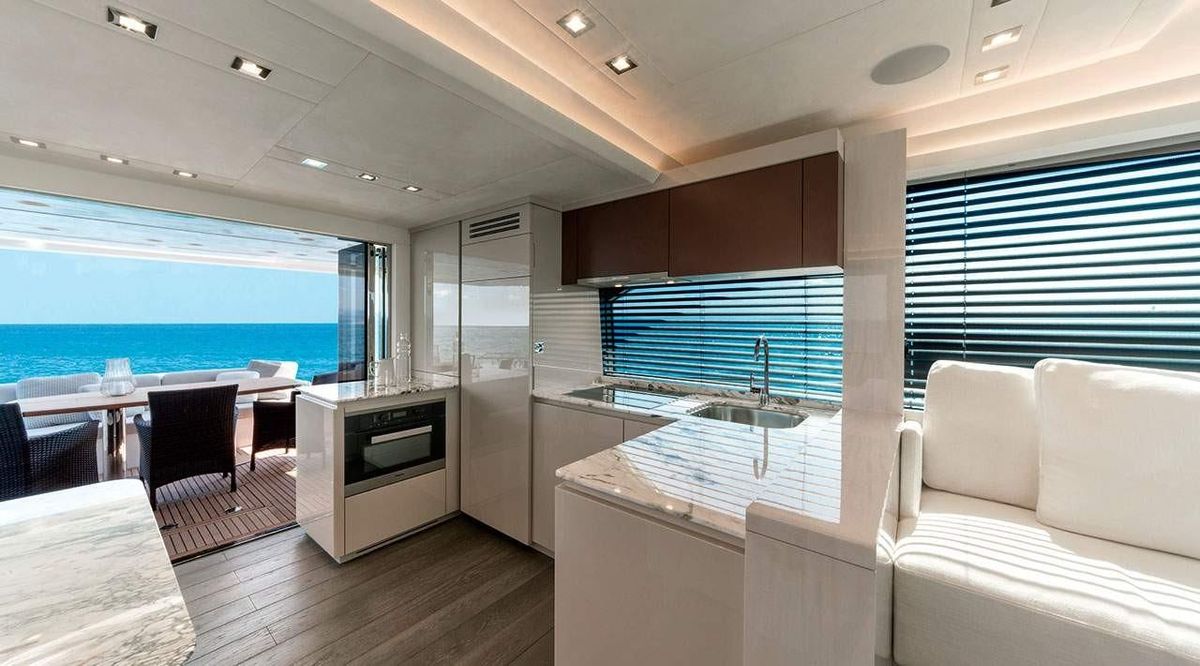 2020 Monte Carlo Yachts 65 