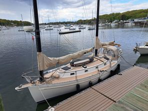 1982 Freedom 33