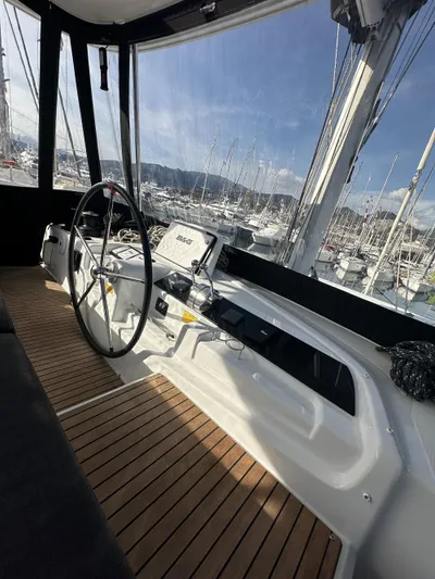 Makhanee Yacht Photos Pics 