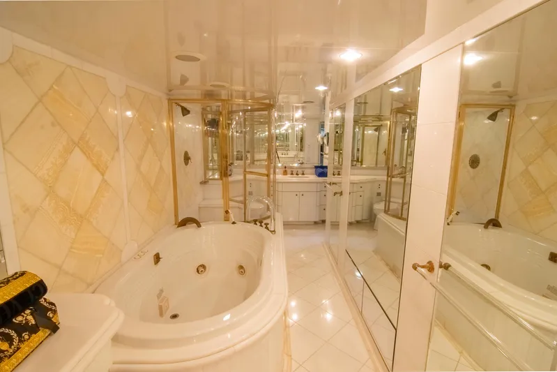 Lady Audrey Yacht Photos Pics 