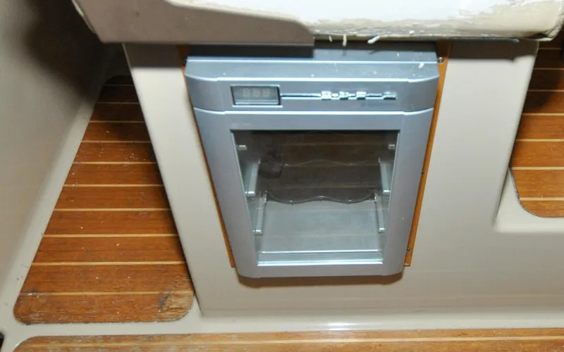 Rhapsody Yacht Photos Pics Cutwater C28 - Rhapsody