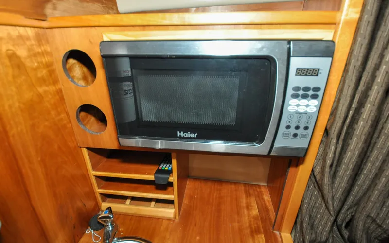 Rhapsody Yacht Photos Pics Cutwater C28 - Rhapsody