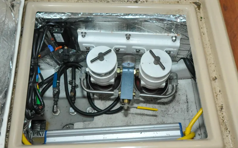 Rhapsody Yacht Photos Pics Cutwater C28 - Rhapsody