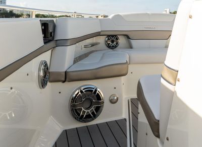Yacht