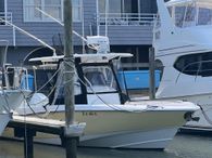 2004 Boston Whaler 320 Outrage w 2019 Power