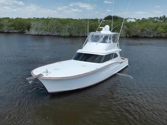 Recidivist Yacht Photos Pics 2006 B&D 60 Custom Carolina- Bow Profile