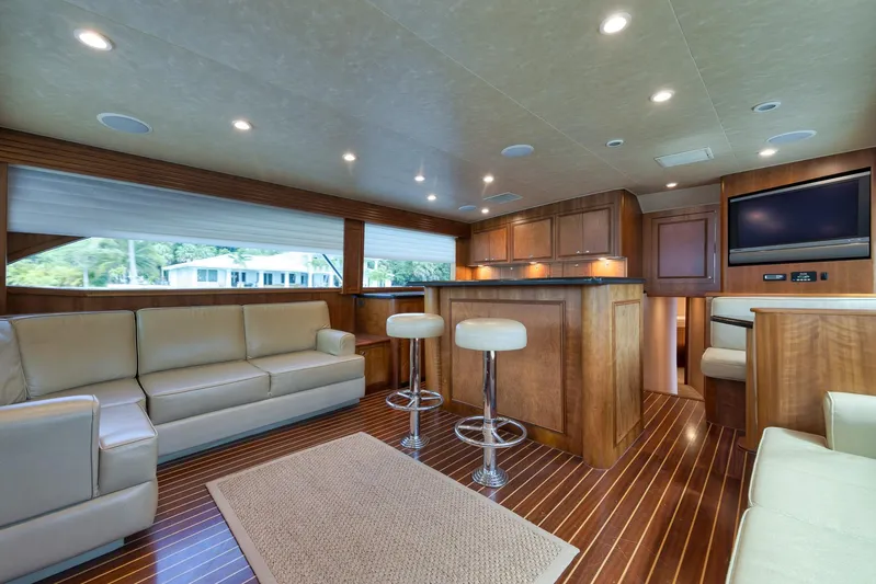 Recidivist Yacht Photos Pics 2006 B&D 60 Custom Carolina- Salon