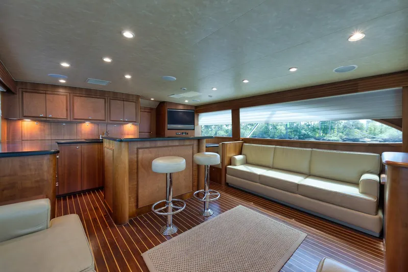 Recidivist Yacht Photos Pics 2006 B&D 60 Custom Carolina- Salon