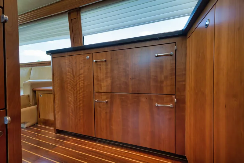 Recidivist Yacht Photos Pics 2006 B&D 60 Custom Carolina- Galley