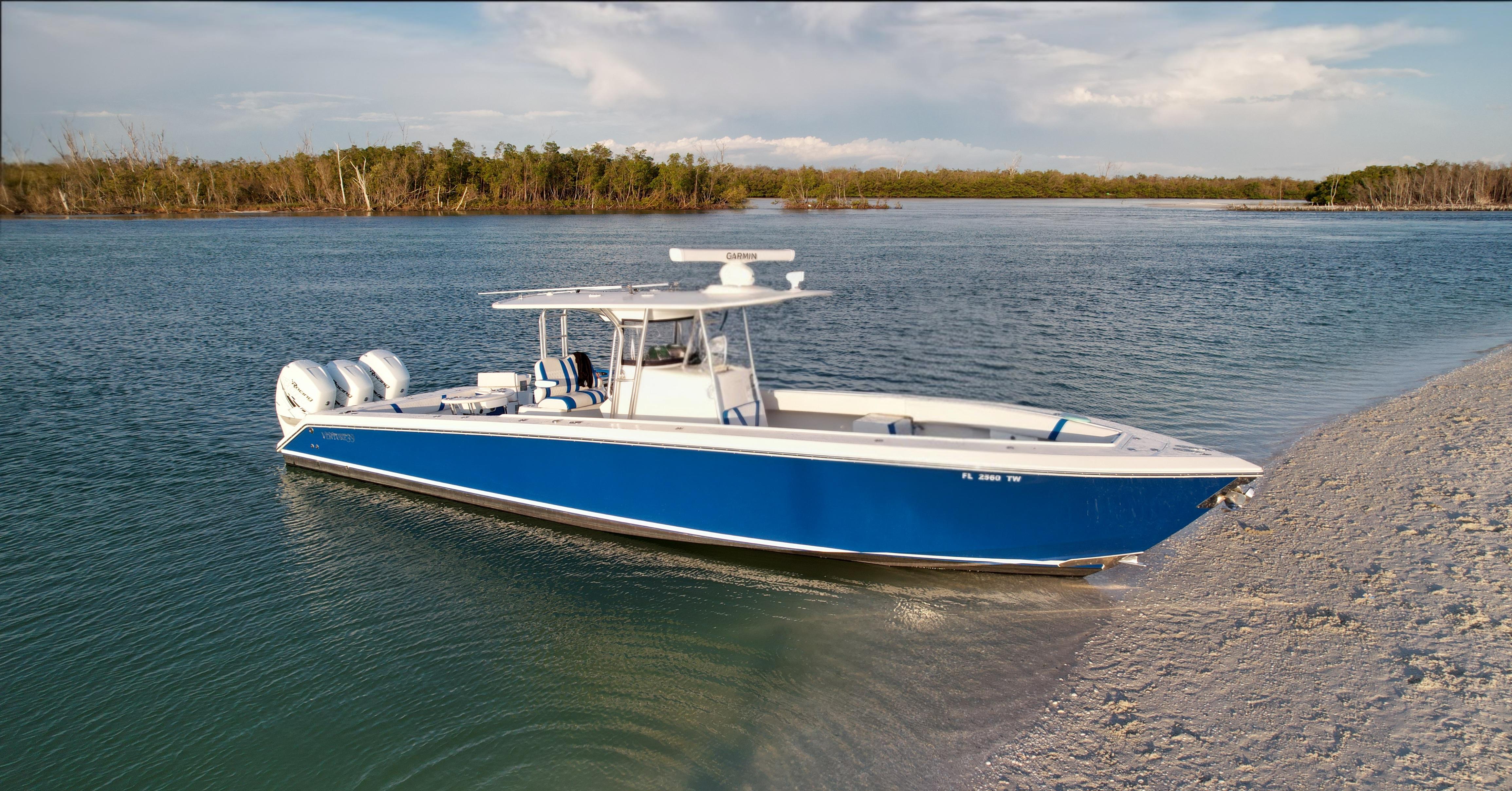 Venture 39 Forward Seating