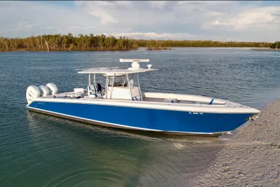 Venture 39 Forward Seating