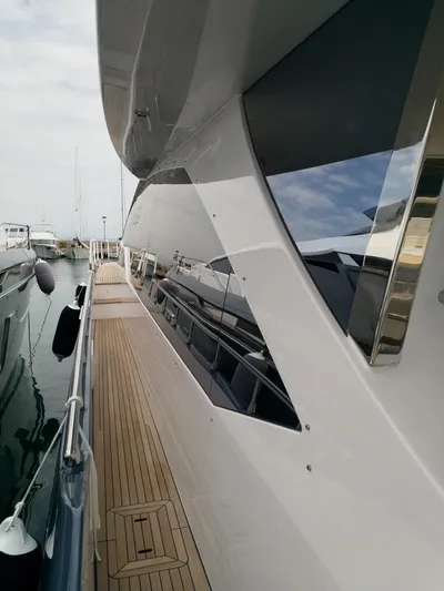 Celebrate Life Yacht Photos Pics Azimut 72 Fly 2022