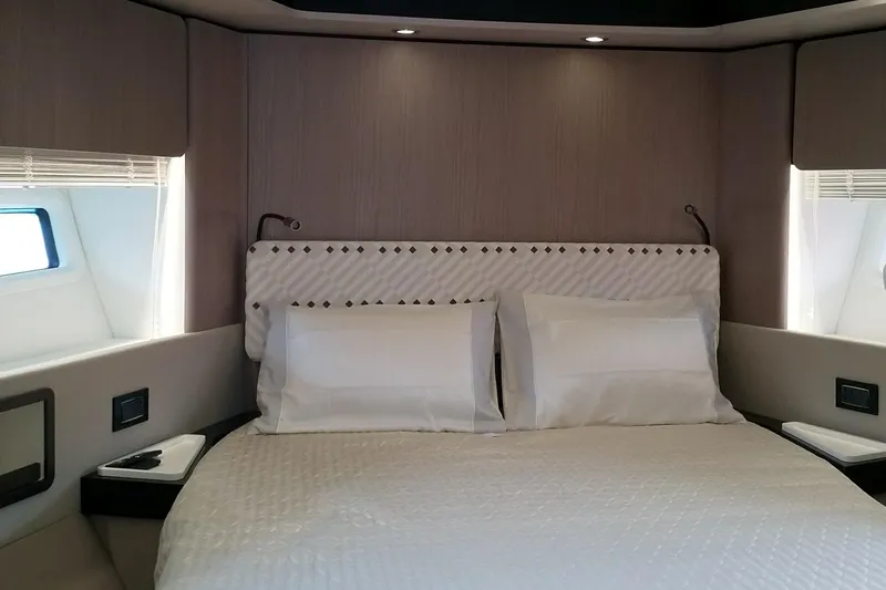 Celebrate Life Yacht Photos Pics Azimut 72 Fly 2022