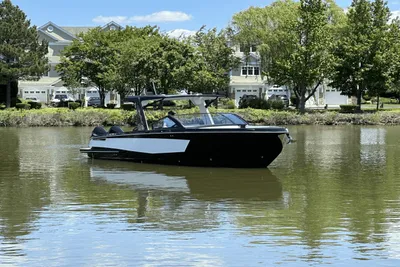 Aviara AV32 Outboard